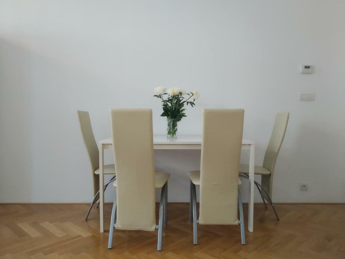 Prague Saints Apartments エクステリア 写真