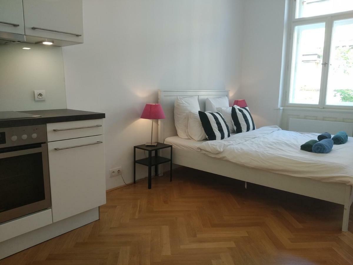 Prague Saints Apartments エクステリア 写真